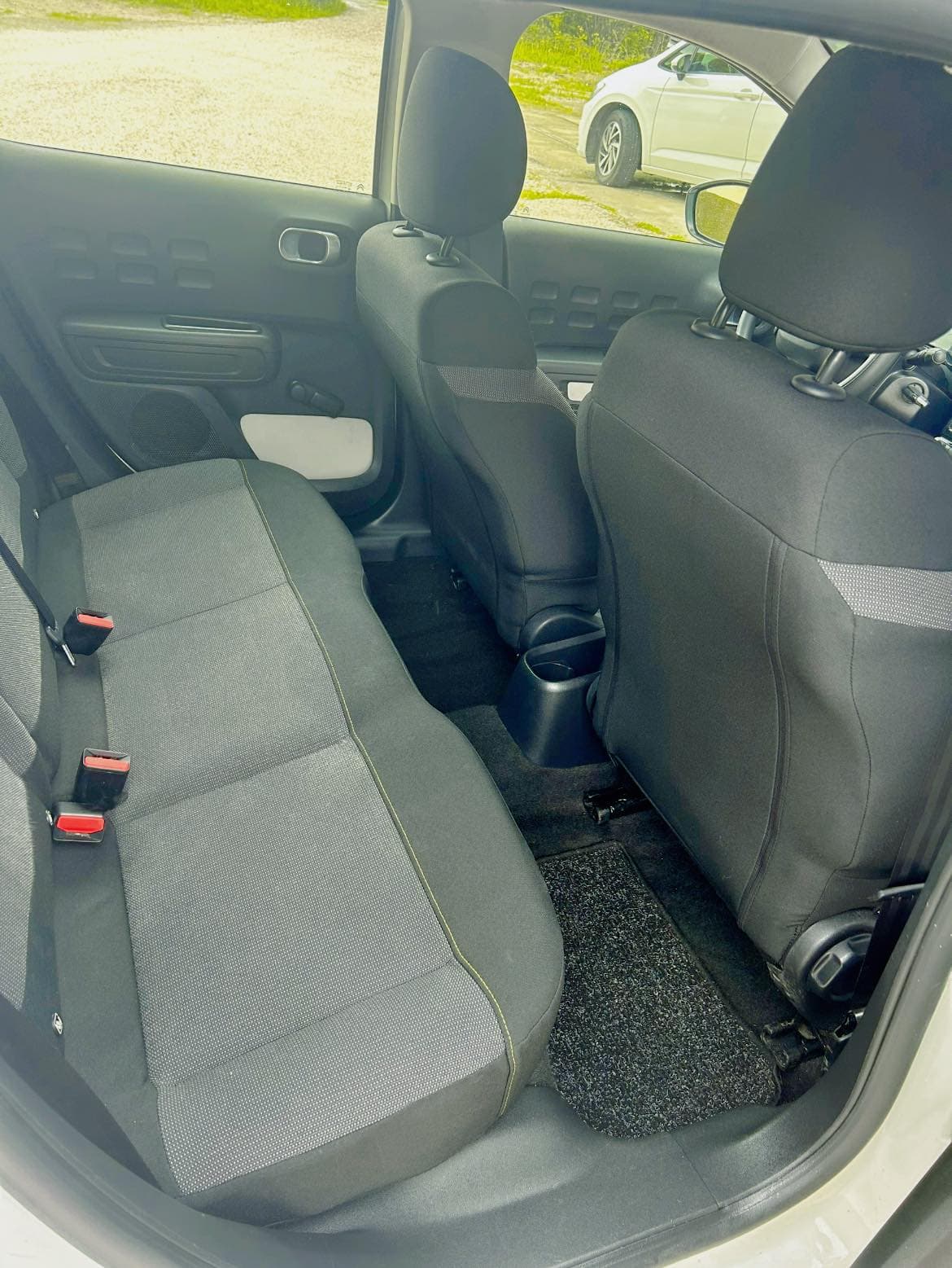 Banquette arrière après nettoyage